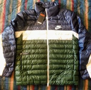 Nike Thermore Puffy Jacket
